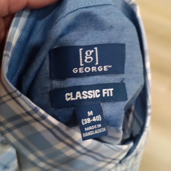 NWOT 4 button down shirt - Picture 3 of 3